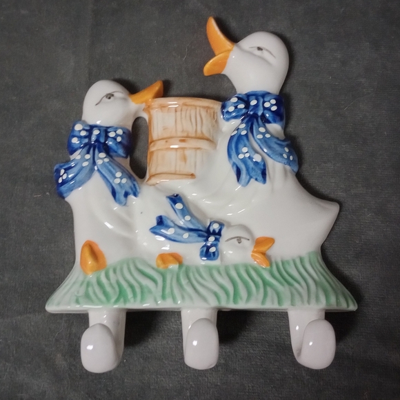 Vintage Other - Vintage Ceramic Duck Wall Hooks EUC